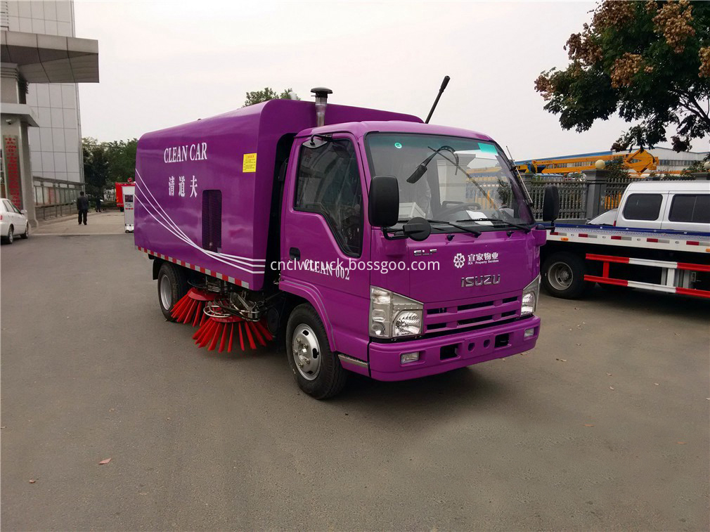 isuzu road sweeper truck 1