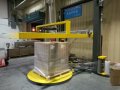 Palletverpakking met dispenser voor bovenvel