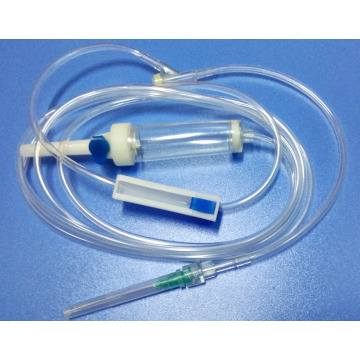 Ensemble de perfusion jetable stérile médicale avec régulato de flux