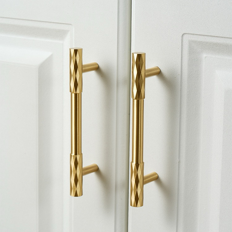 dresser pulls