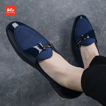 Spring Season Men's Anti-Slip Leather Shoes with PU and Plush Lining
