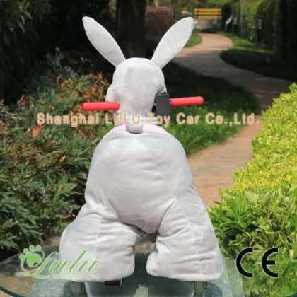grey rabbit ride car