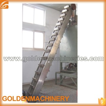 Inclined Conveyor for Food Snacks