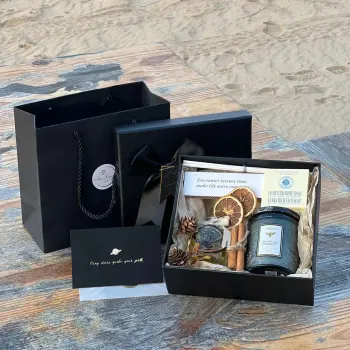 Luxury Handmade Matchstick Candle Holder with Scented Soy Wax Candles in Gift Box