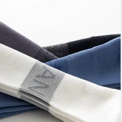 Mens invisible socks with deodorant fiber belt