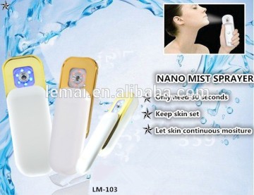 stylish phone shape humidifier moisturizing your face with CE Approval