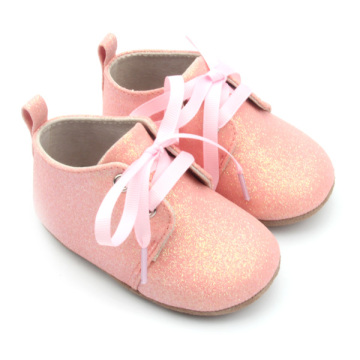 Изящни сладки обувки Оксфорд на едро за бебета момичета