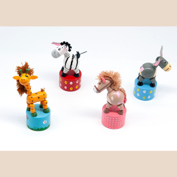 Musterspielzeug aus Holz, hölzerner pädagogischer Spielzeug für Kinder