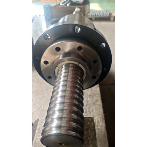 Vít me đai ốc quay