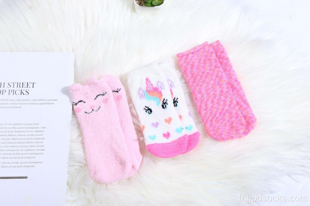 Chaussettes confortables en plumes d&#39;enfants