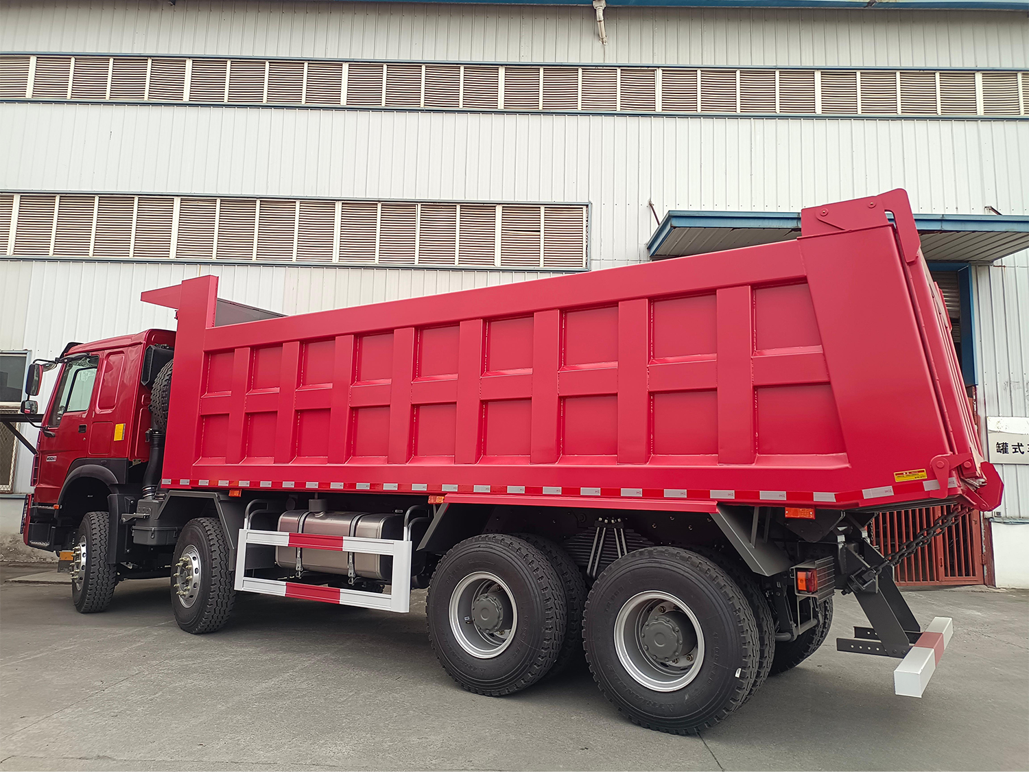 dp dump truk canter