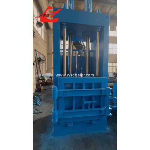 Enfardadeira compactadora de papelão de alta densidade