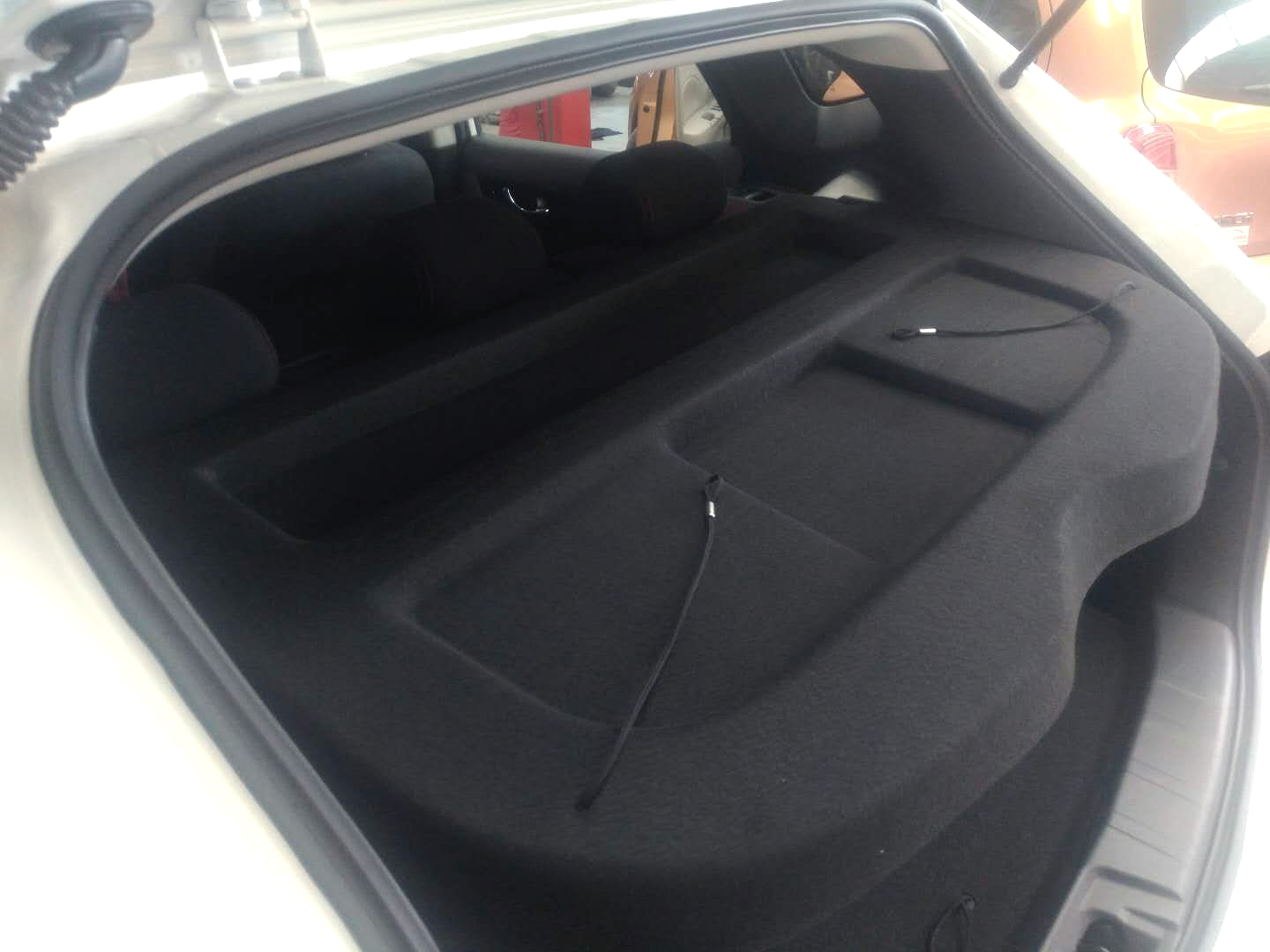 Black Privacy Rear Hatch Cover 