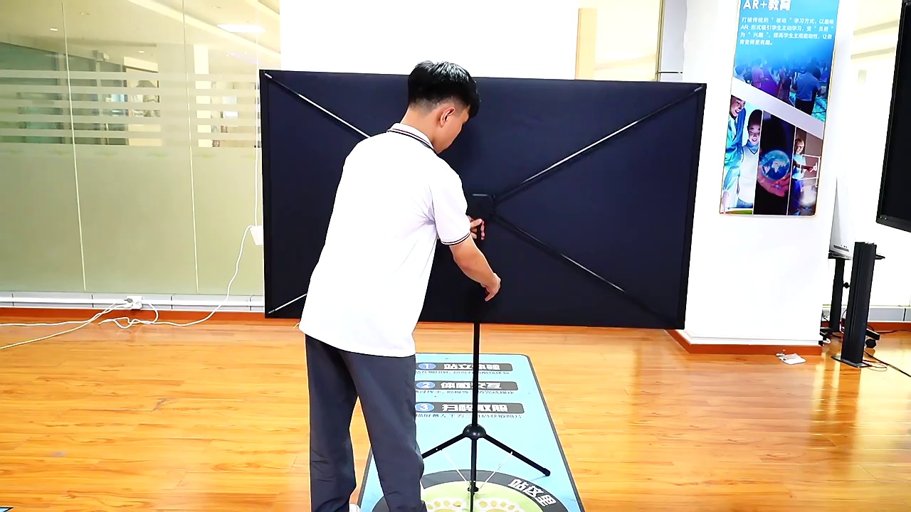 Foldable Mini Portable Table Top Projector Screen