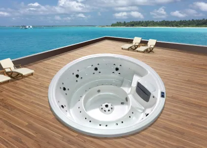 Aristech Acrylic Round Spa