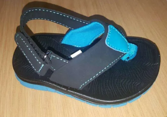 2017 newly fancy kids sandals for hot summer beach