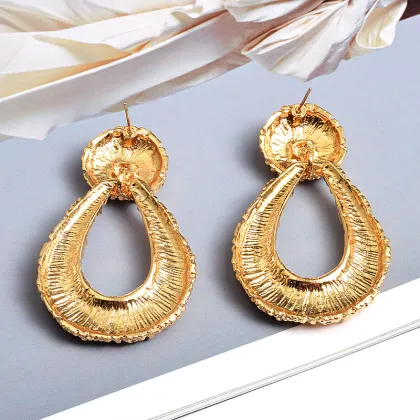 Stunning Trendy Golden Drop Earrings for Women: Exaggerated Styles