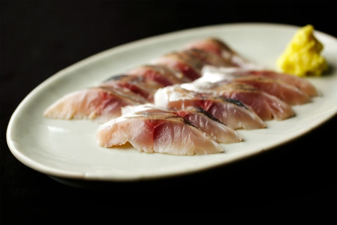 Horse mackerel marinated in vinegar