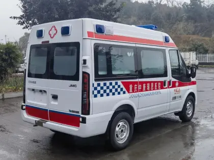 Jiangling Fushun Ambulance Model
