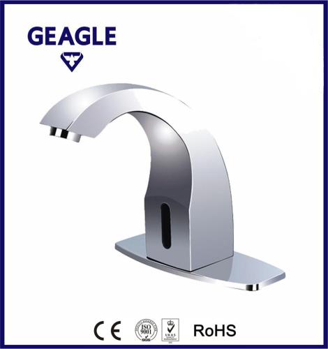 2015 hot sale high quality new design sensor tap/faucet ZY-811