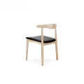 Replika Hans Wegner Kursi Makan Stackable Siku