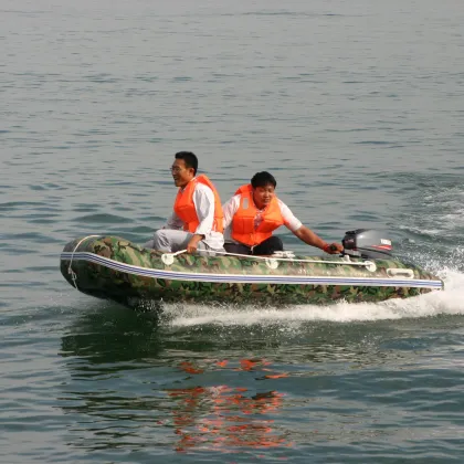 2022 New Design China Inflatable Tug Jet Boat Rowing Boats