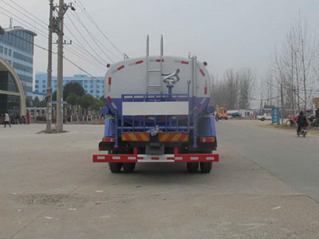 دونغفنغ 153 10-15CBM شاحنة صهريج مياه