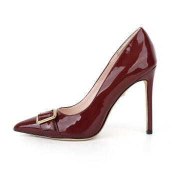 Fashionable Japanese style buckle pointed sandals