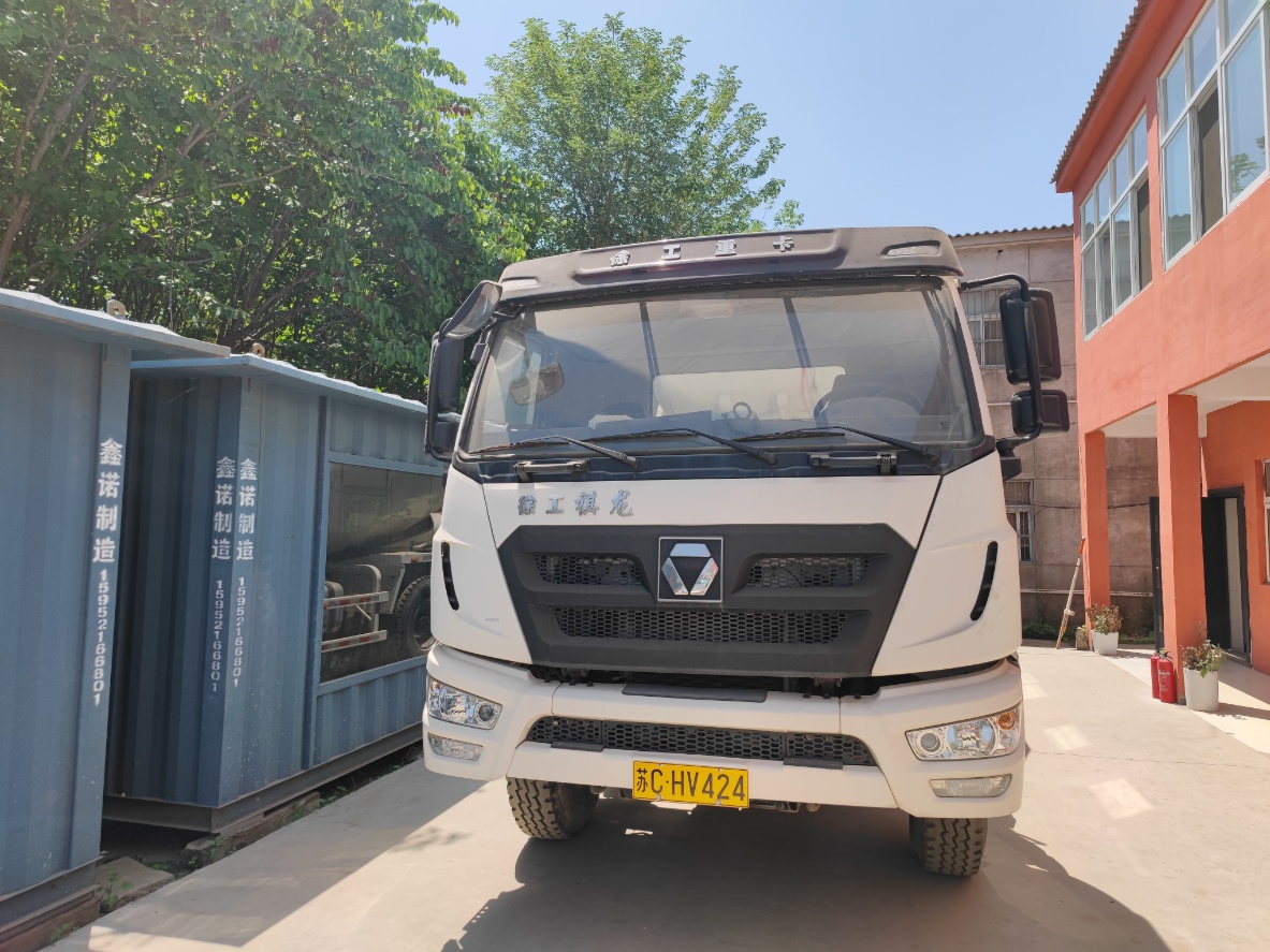 14 Cubic Meter Second Hand Concrete Mixer Trucks