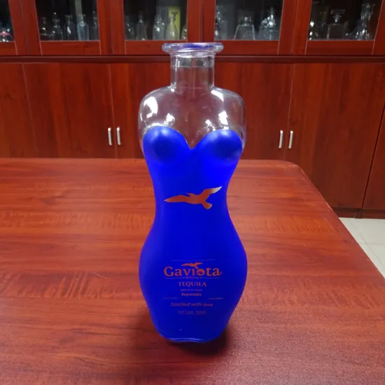 Blue 750 ml sexy spirit vodka woman body shape bottle with cork