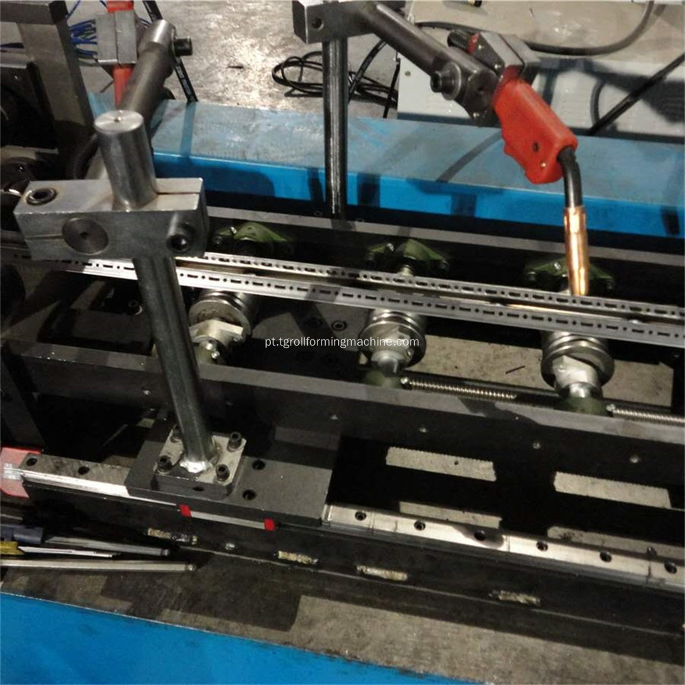 Cremalheira elétrica do armário dezesseis perfil da dobra que forma a máquina