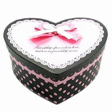 Cardboard Gift Box for Valentine's Day, Heart Shape, with Ribbon, Small Orders are Welcome