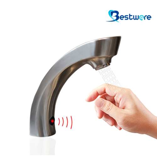 Moderner Smart Sensor Senke Wasserhahn