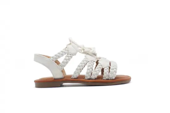 Safe and comfortable children's shoes weave belt design