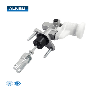High Quality Clutch Master Cylinder for Mitsubishi L200: Part Numbers MR995034, 2345A015