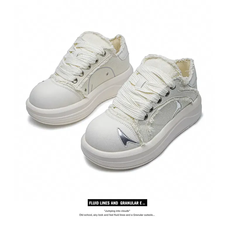 Big-Toe Canvas Shoes for Men and Women