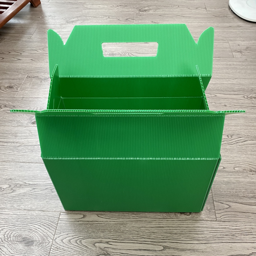 صناديق التعبئة البلاستيكية المموجة الخضراء PP القابلة للطي