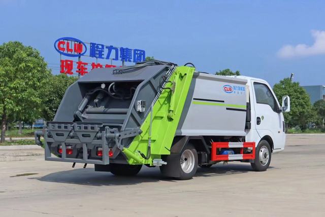 Dongfeng Hot Sale Truck Small Garbage