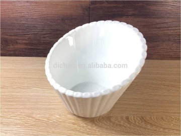 Exquisite white porcelain bowl for daily use