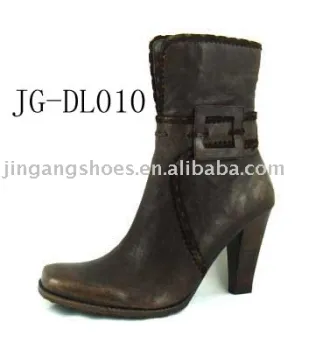 ladies casual shoes