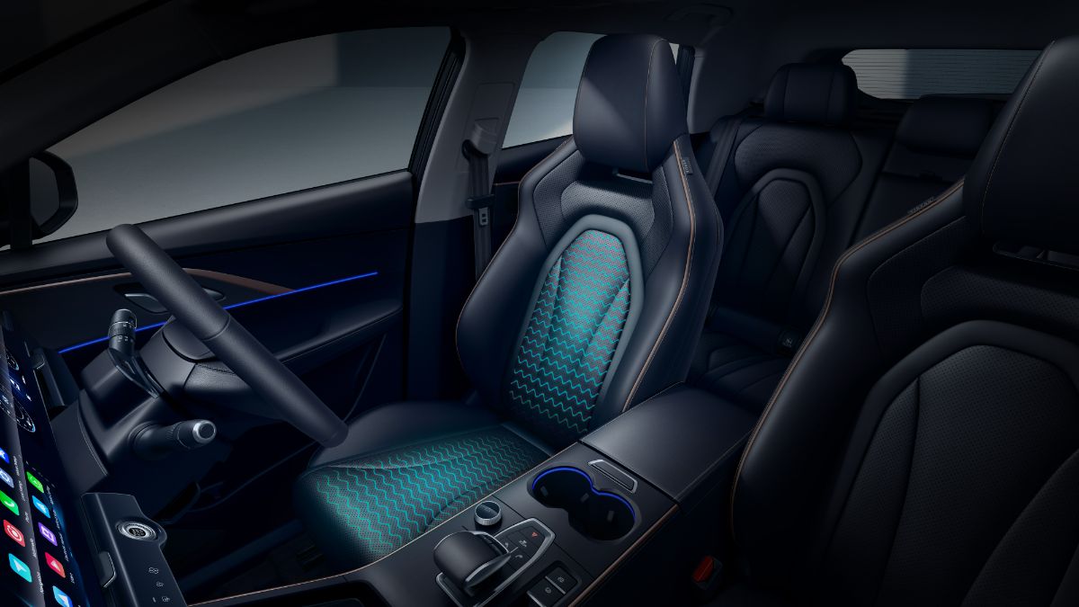 omoda5-interior-slide-6