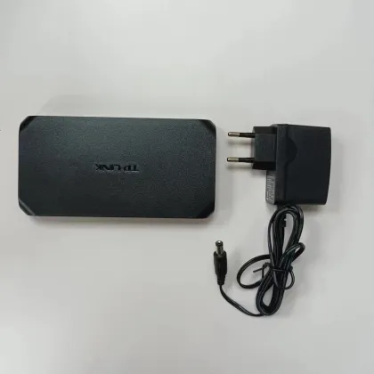 TP-LINK TL-SG1008U 8-Port Gigabit Desktop Network Switch for Cross-Border Connections