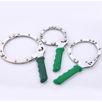 Handcuffed filter element wrench oil filter wrench