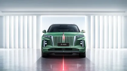 Pure electric luxury SUV Hongqi EHS9
