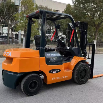 Factory Direct Sale: Good Condition Toyota FD30 3 Ton Used Forklift
