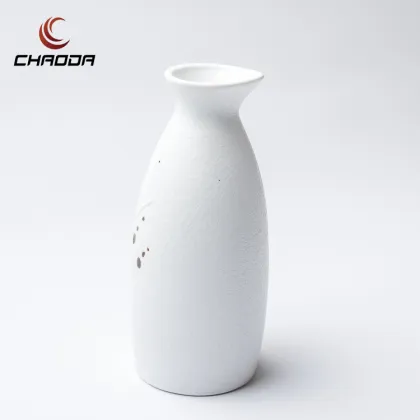 Japanese Sake and Soju Set: Ceramics Bottle and Cup Porcelain Wine Set