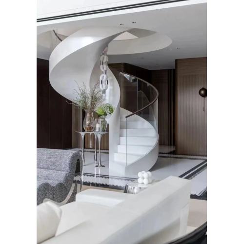 درج منحني بوحدة صغيرة من الزجاج الأبيض النقي الحديث Inroom