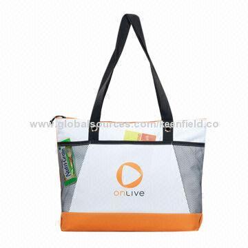 Beach Bag, Made of Polyester and Mesh Pockets Outside