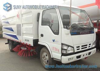 Isuzu 4000L 4000KG Dust Clear Road Sweeping Truck 4 X 2 88k