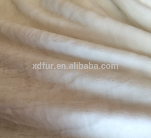 matière première de tissu de fausse fourrure de renard de haute densité pour le vêtement de tapis